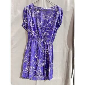 Kimchi Blue brand purple and white floral faux-wrap mini dress Size Small TG2097